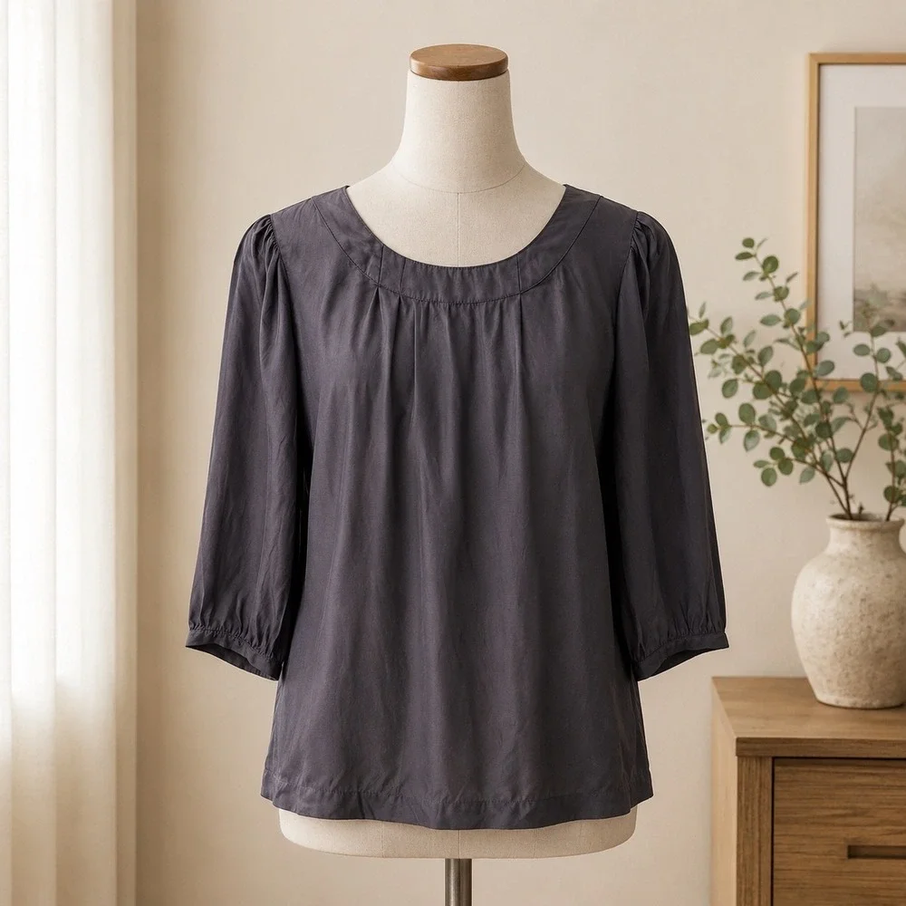 Boden Blouse Womens 6 Grey Silk Blend Dark Academia Puff Sleeve Scoop Neck WA450